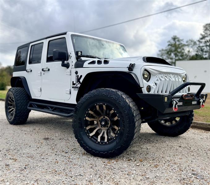 Jeep Wrangler Unlimited Sahara 4WD 2013