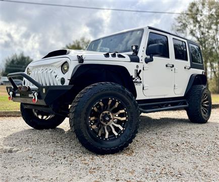 2013 Jeep Wrangler Unlimited Sahara 4WD