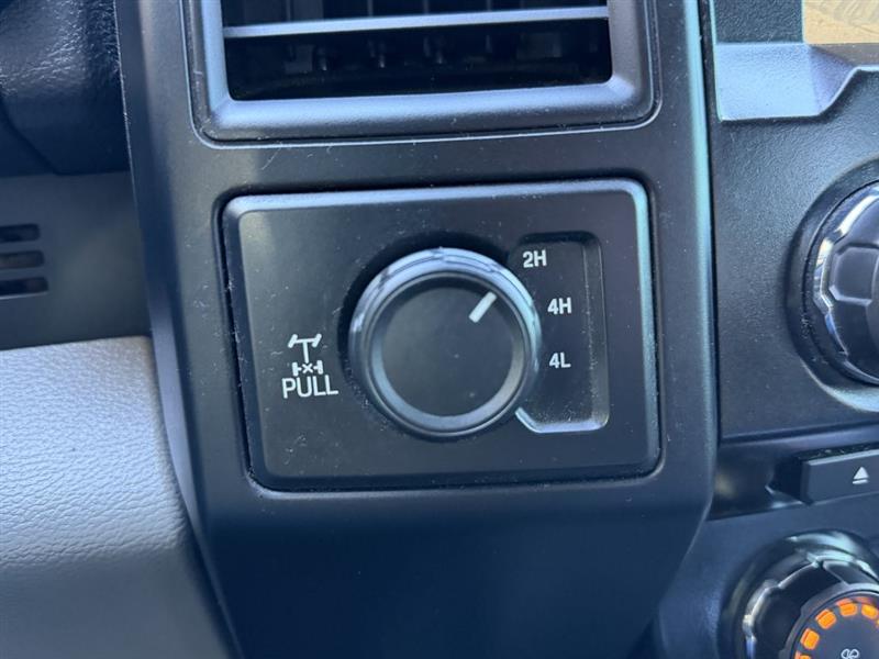 Ford F-150 XL SuperCrew 6.5-ft. Bed 4WD 2017