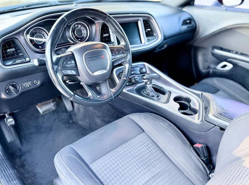 Dodge Challenger SXT 2015