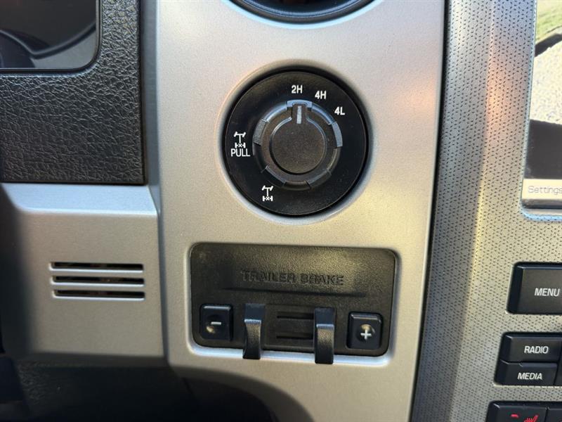 Ford F-150 SVT Raptor SuperCab 5.5-ft. Bed 4WD 2011