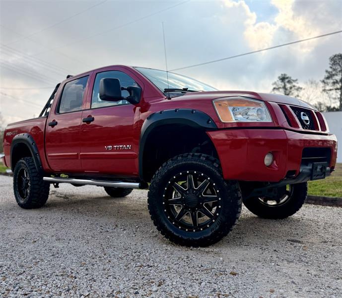 Nissan Titan PRO-4X Crew Cab 4WD SWB 2011