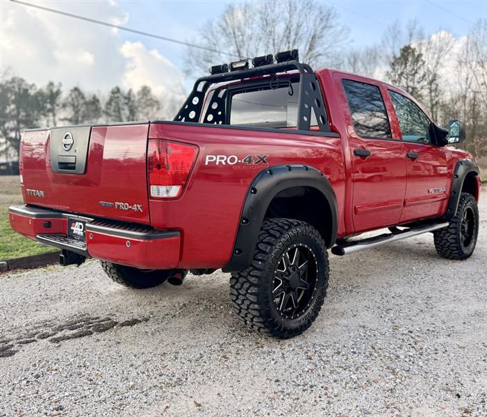 Nissan Titan PRO-4X Crew Cab 4WD SWB 2011