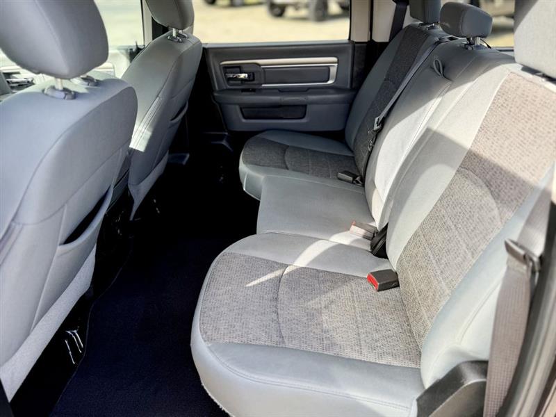 RAM 1500 SLT Crew Cab SWB 2WD 2018