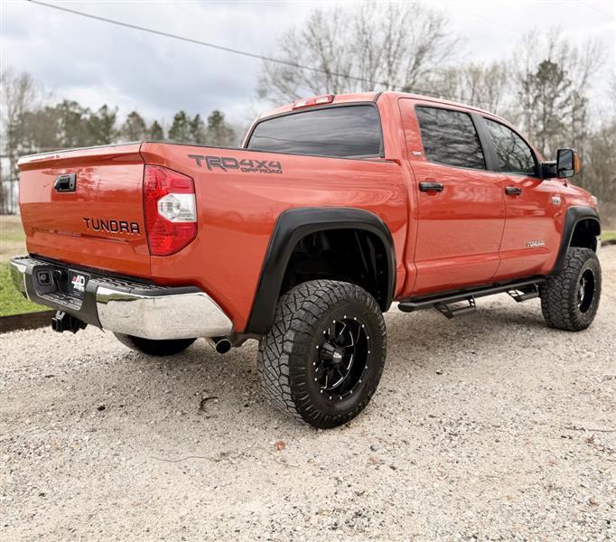 Toyota Tundra SR5 5.7L V8 FFV CrewMax 4WD 2016