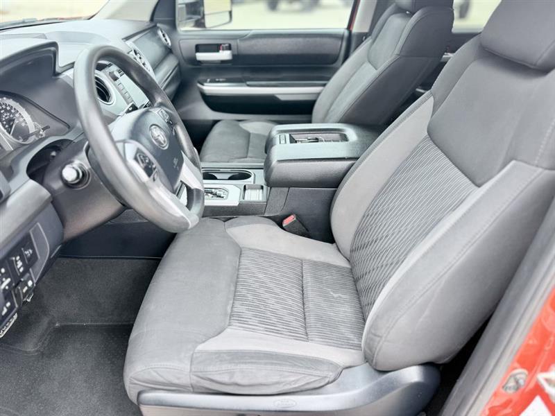 Toyota Tundra SR5 5.7L V8 FFV CrewMax 4WD 2016