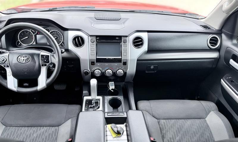 Toyota Tundra SR5 5.7L V8 FFV CrewMax 4WD 2016