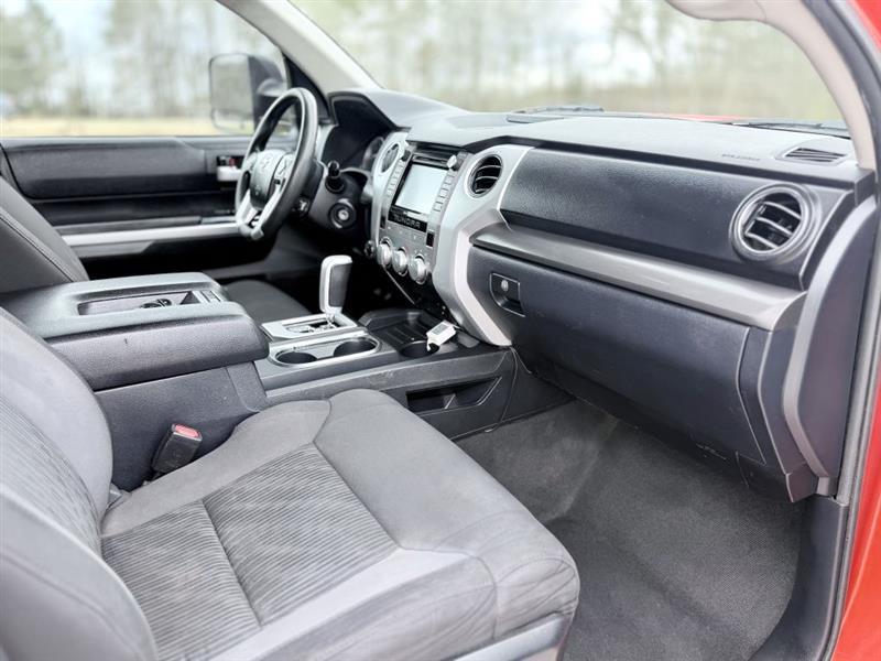 Toyota Tundra SR5 5.7L V8 FFV CrewMax 4WD 2016