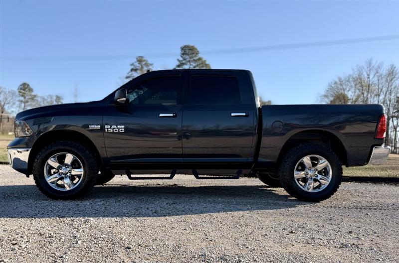 RAM 1500 SLT Crew Cab SWB 4WD 2016