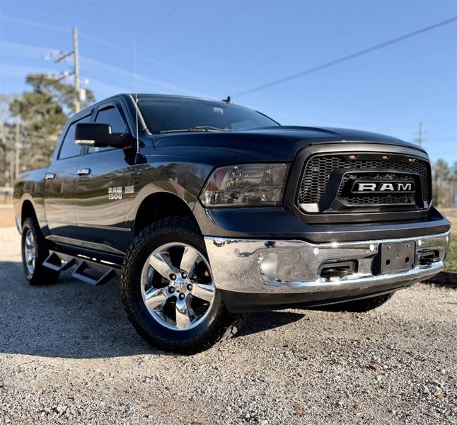RAM 1500 SLT Crew Cab SWB 4WD 2016