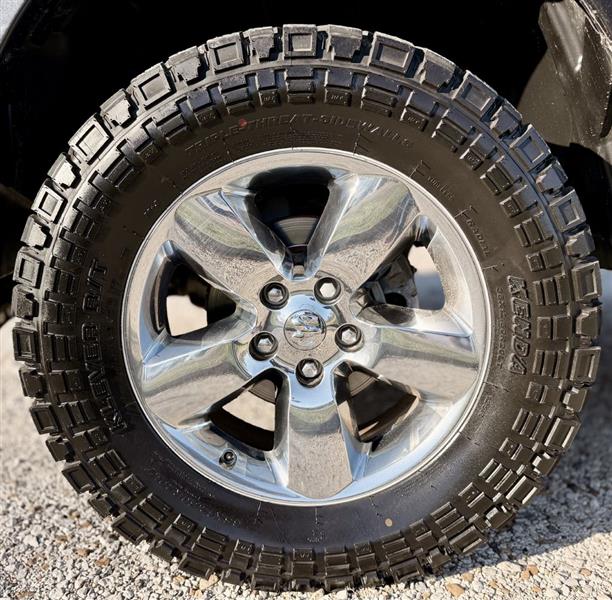 RAM 1500 SLT Crew Cab SWB 4WD 2016