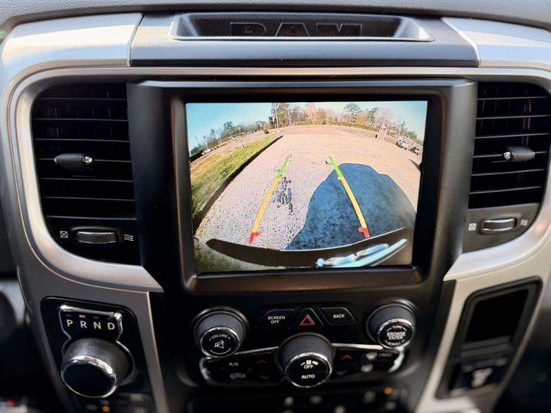 RAM 1500 SLT Crew Cab SWB 4WD 2016