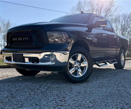 2016 RAM 1500 SLT Crew Cab SWB 4WD