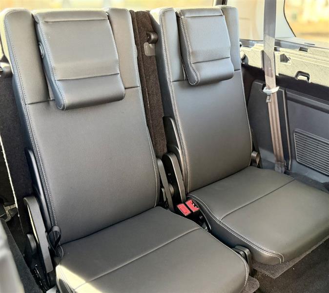 Land Rover LR4 Base 2016