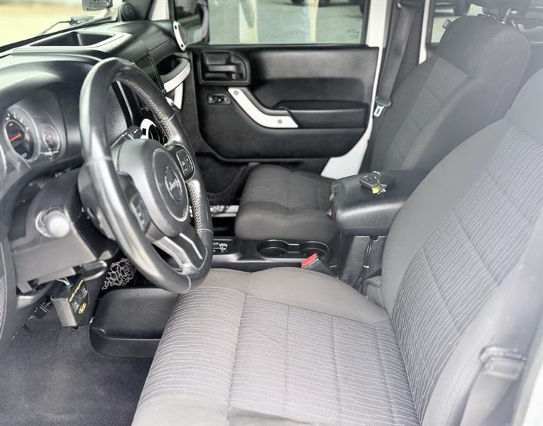 Jeep Wrangler Unlimited Sport 4WD 2012