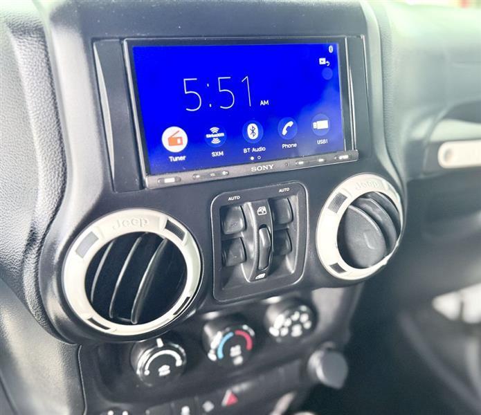 Jeep Wrangler Unlimited Sport 4WD 2012