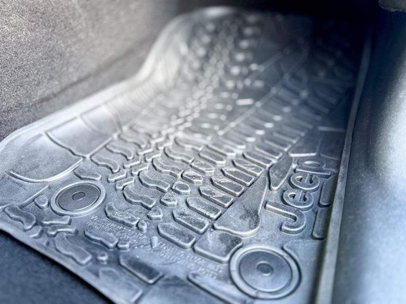 Jeep Wrangler Unlimited Sport 4WD 2017