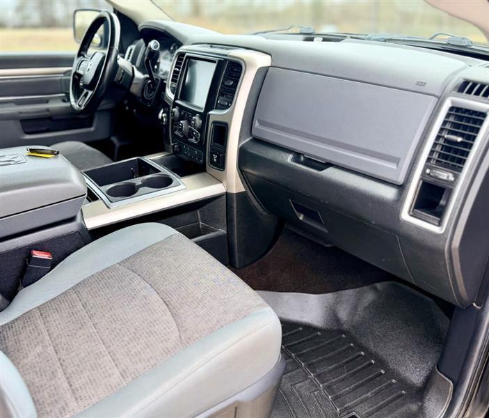 RAM 2500 SLT Crew Cab SWB 4WD 2014