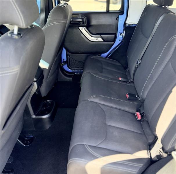 Jeep Wrangler Unlimited Sahara 4WD 2016