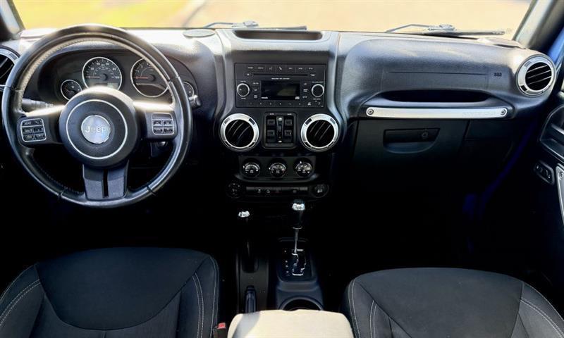 Jeep Wrangler Unlimited Sahara 4WD 2016