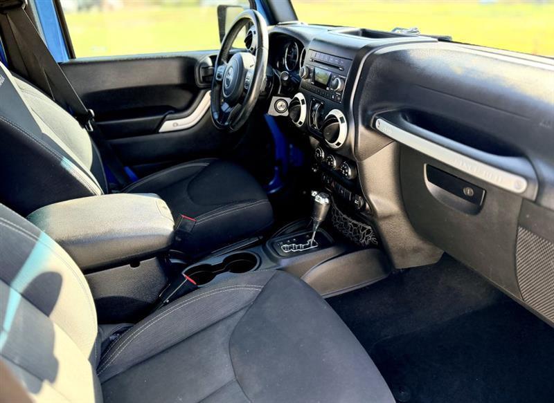 Jeep Wrangler Unlimited Sahara 4WD 2016