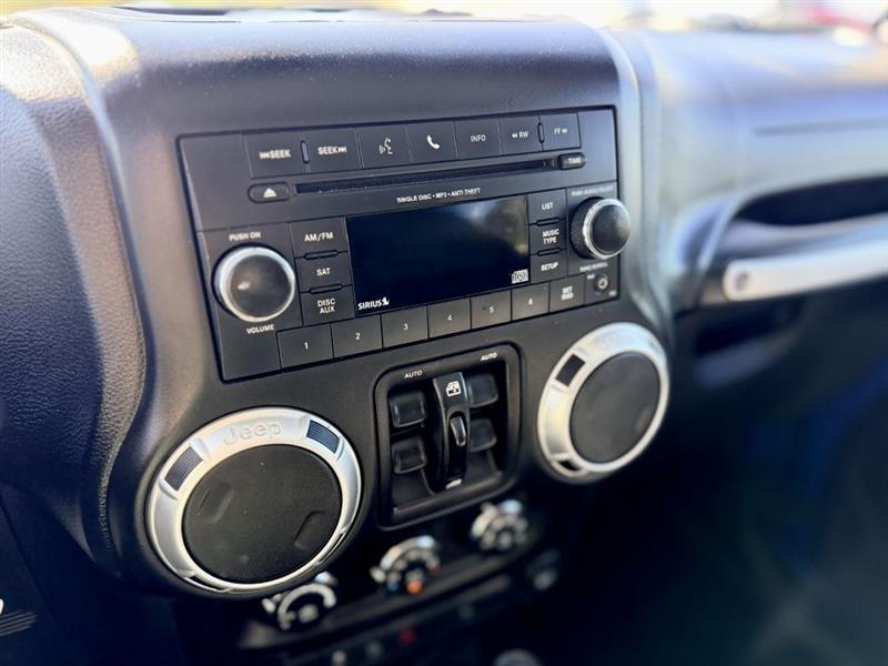 Jeep Wrangler Unlimited Sahara 4WD 2016