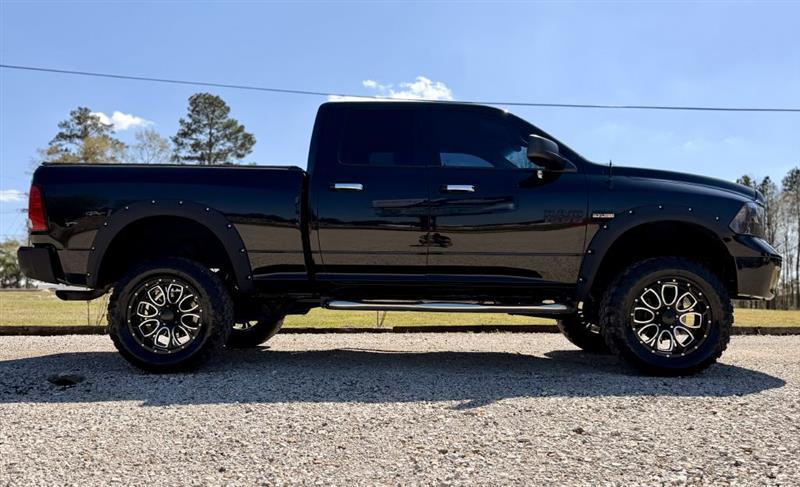 RAM 1500 SLT Quad Cab 4WD 2014