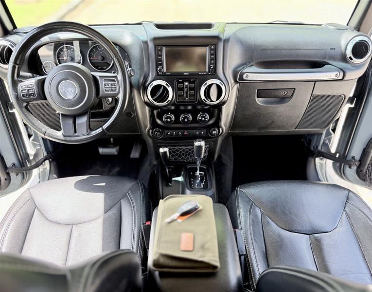 Jeep Wrangler Unlimited Sahara 4WD 2015