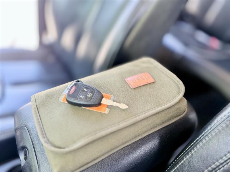 Jeep Wrangler Unlimited Sahara 4WD 2015