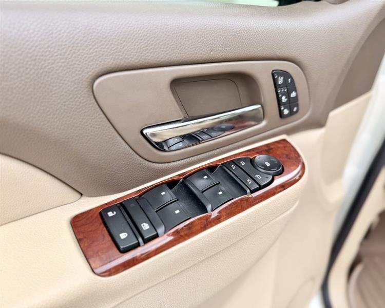 Chevrolet Tahoe  2013