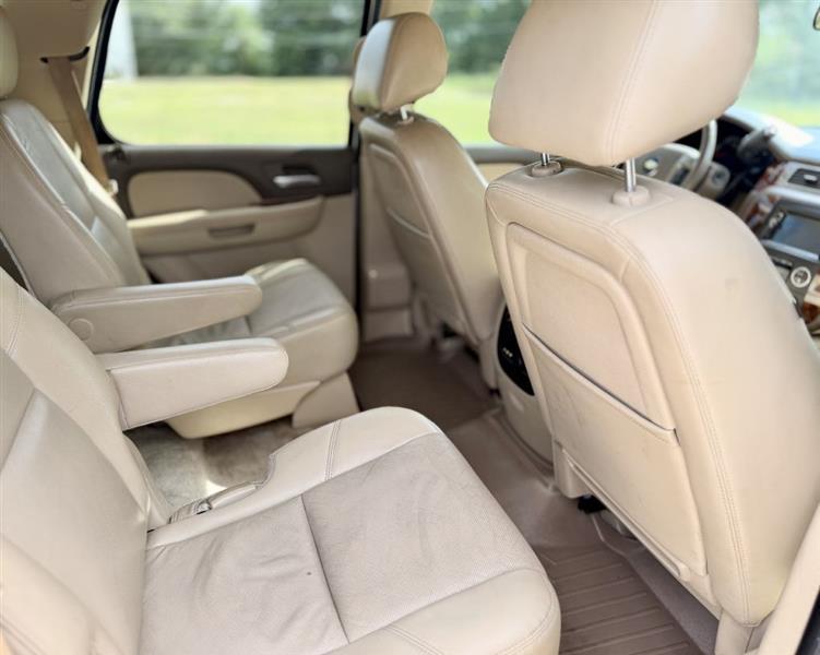 Chevrolet Tahoe  2013