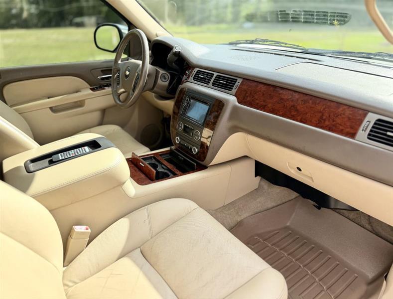 Chevrolet Tahoe  2013