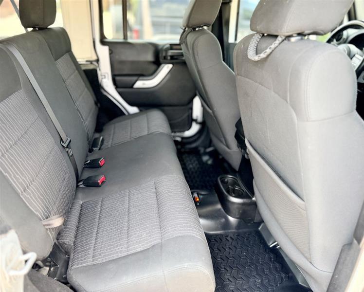 Jeep Wrangler Unlimited Sport 4WD 2012