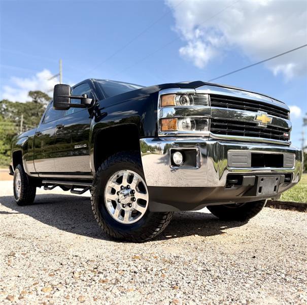 Chevrolet Silverado 2500HD LT Crew Cab 4WD 2015