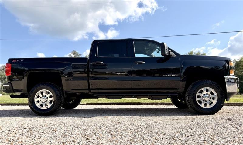 Chevrolet Silverado 2500HD LT Crew Cab 4WD 2015