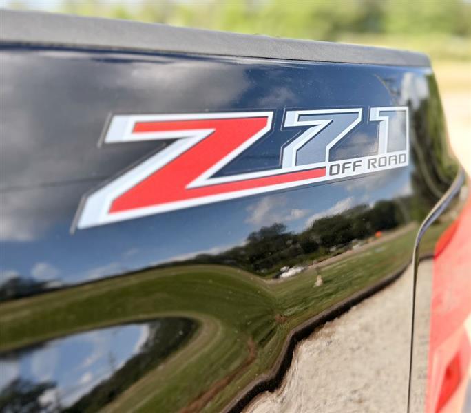 Chevrolet Silverado 2500HD LT Crew Cab 4WD 2015