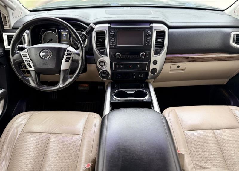 Nissan Titan SL Crew Cab 4WD 2017