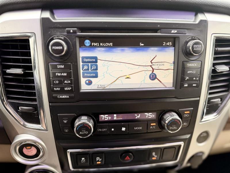 Nissan Titan SL Crew Cab 4WD 2017
