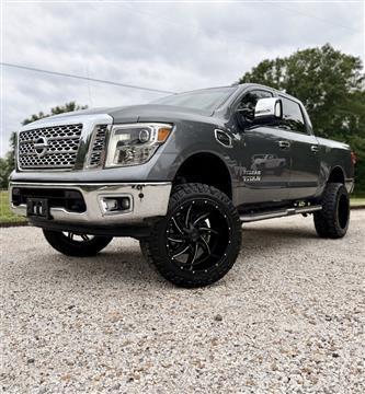 2017 Nissan Titan SL Crew Cab 4WD