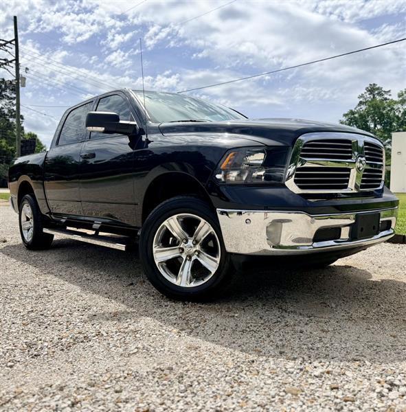 RAM 1500 SLT Crew Cab SWB 4WD 2015