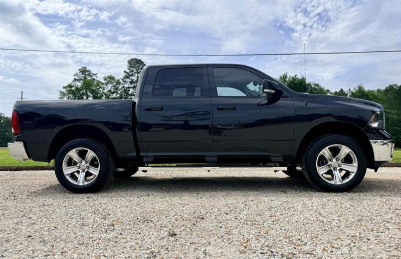 RAM 1500 SLT Crew Cab SWB 4WD 2015
