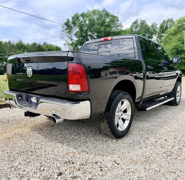RAM 1500 SLT Crew Cab SWB 4WD 2015