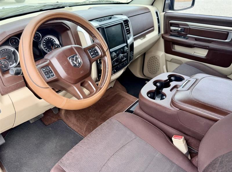 RAM 1500 SLT Crew Cab SWB 4WD 2015