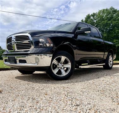 2015 RAM 1500 SLT Crew Cab SWB 4WD