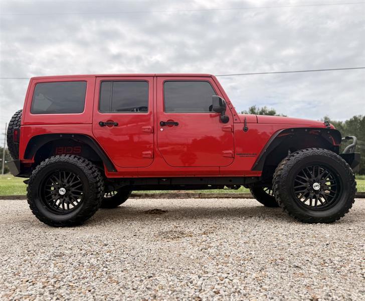 Jeep Wrangler Unlimited Sahara 4WD 2014