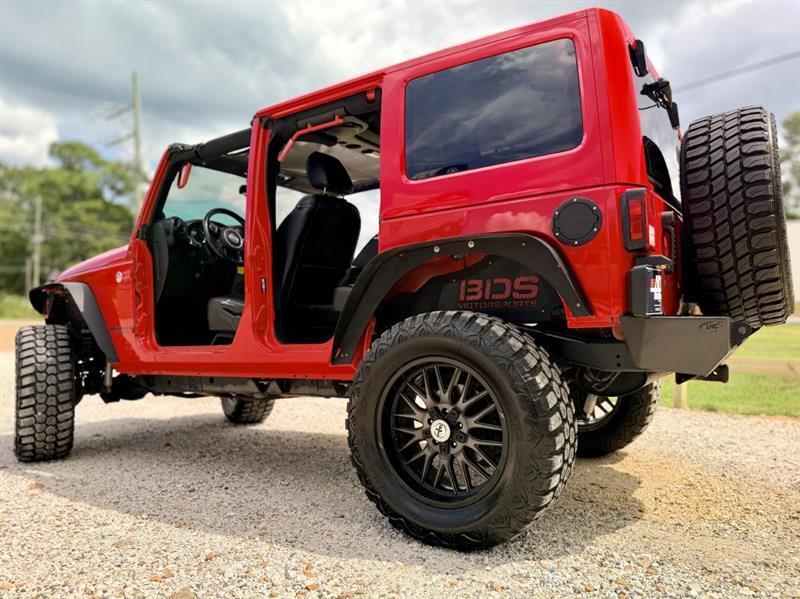 Jeep Wrangler Unlimited Sahara 4WD 2014