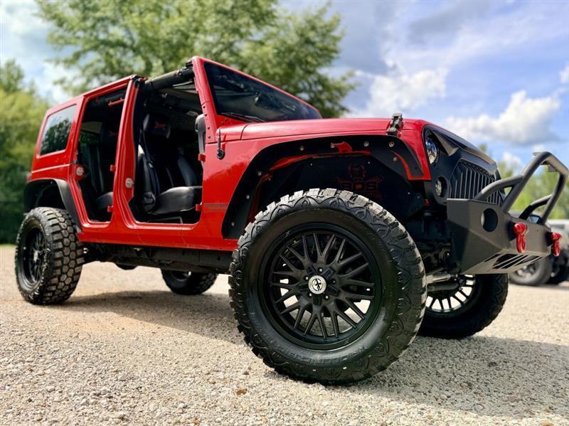 Jeep Wrangler Unlimited Sahara 4WD 2014