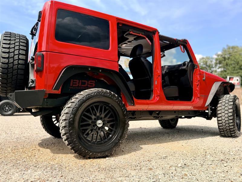 Jeep Wrangler Unlimited Sahara 4WD 2014