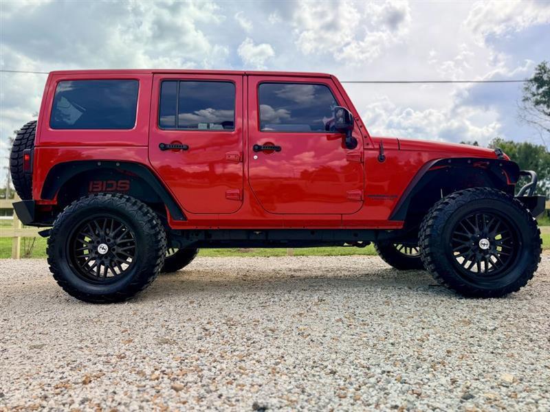 Jeep Wrangler Unlimited Sahara 4WD 2014