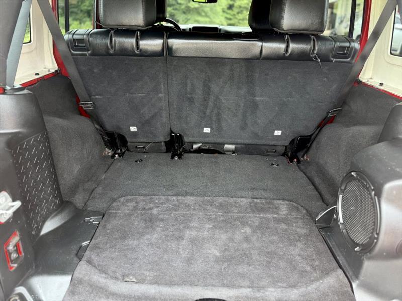 Jeep Wrangler Unlimited Sahara 4WD 2014